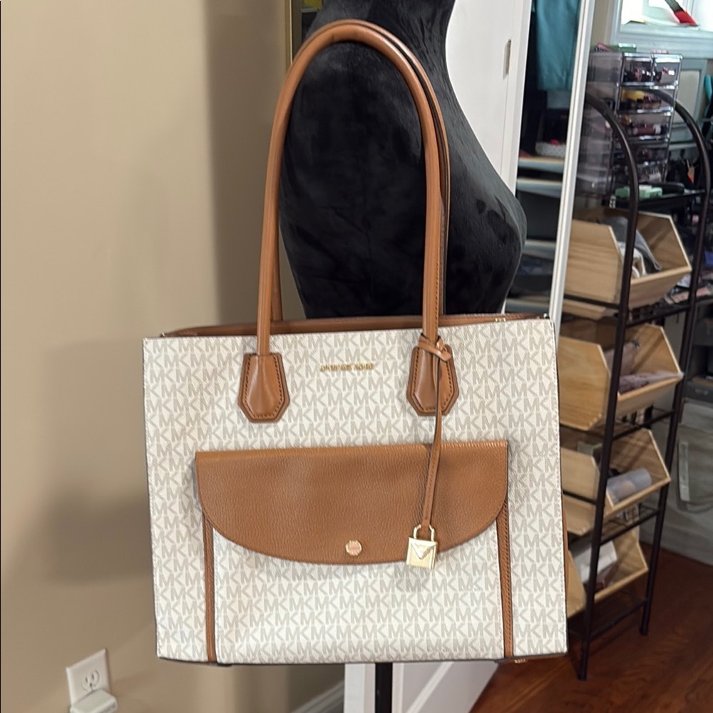 Michael Kors White and Tan Tote Bag